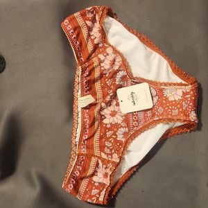 Spell intimates sz M